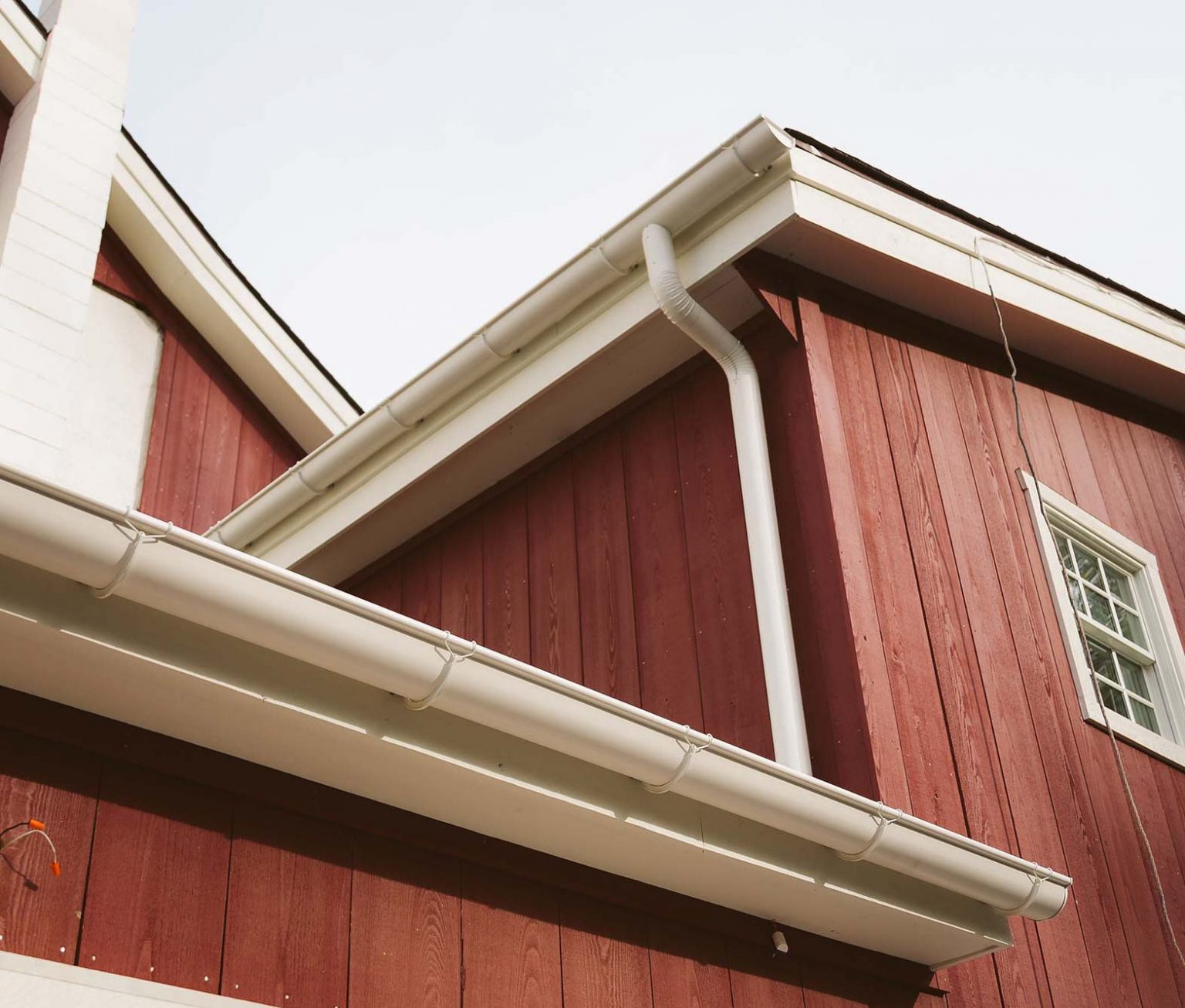 Looking for Seamless Half Round Gutters in PA, NJ, DE, MD, VA?